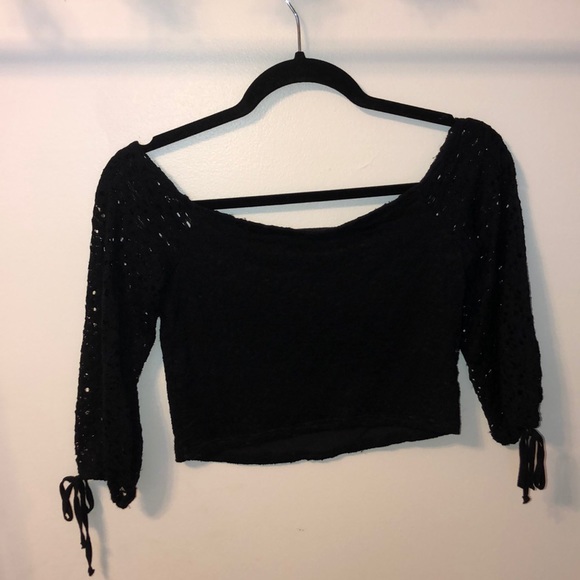 crop top - Picture 2 of 3